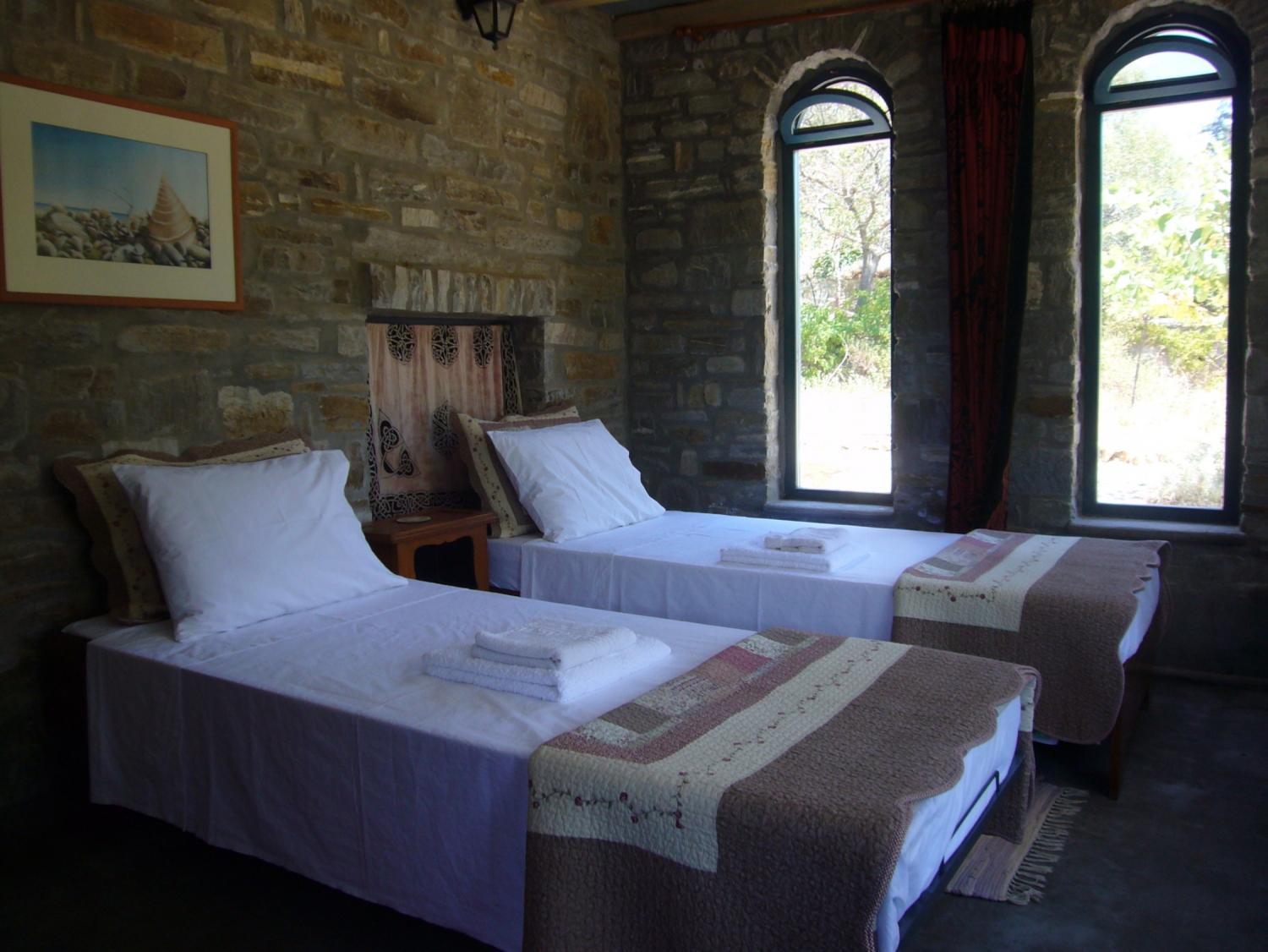 To The Garden Guest House Angairiá Rom bilde